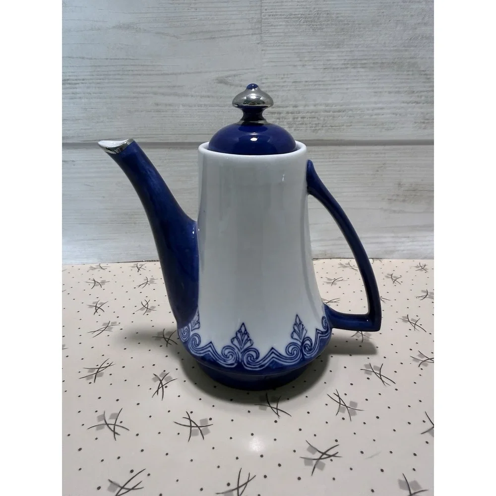Bombay China Cobalt/ White Porcelain Arabesque Pattern Gold Trim Teapot 1.5 Cups